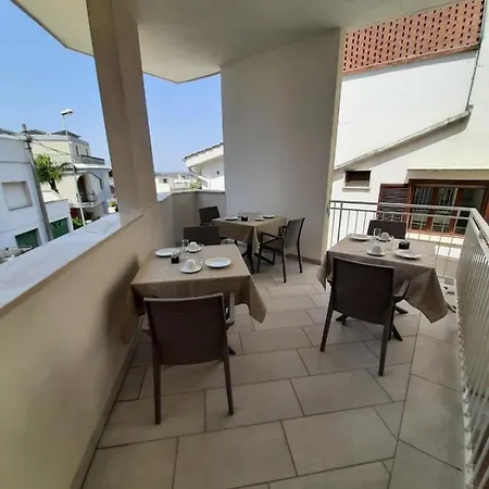 Alojamento de Acomodação e Pequeno-almoço Sant'ermete 3*